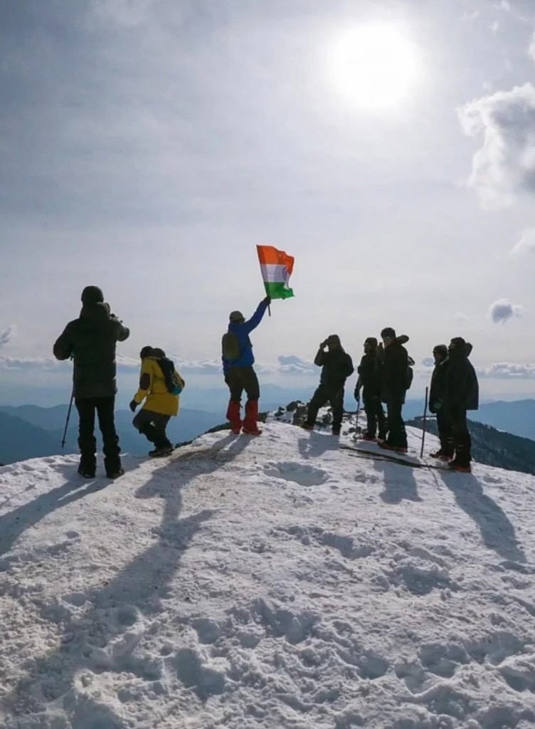 Brahmatal Trek trekking landscape