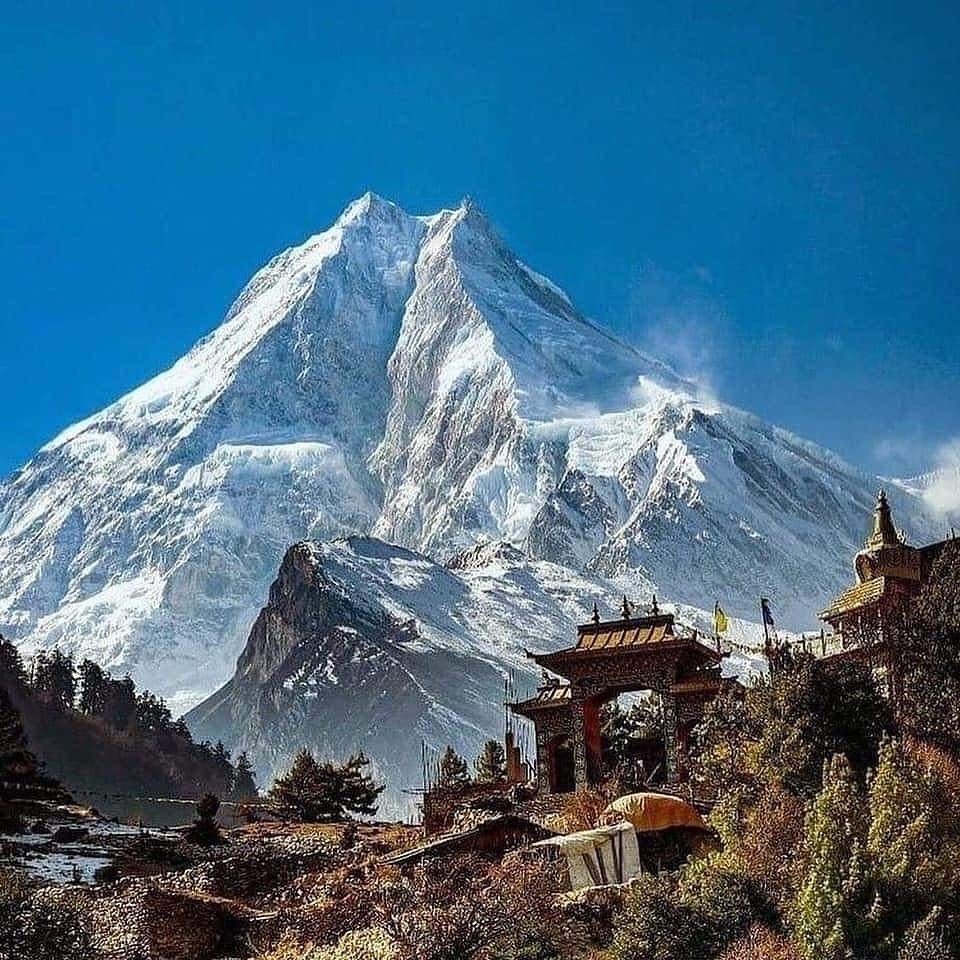 Manaslu Circuit Trek trekking landscape